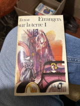 Etrangers sir La terre I